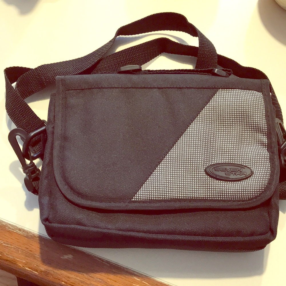 Mini IPad Case! Perfect for traveling!